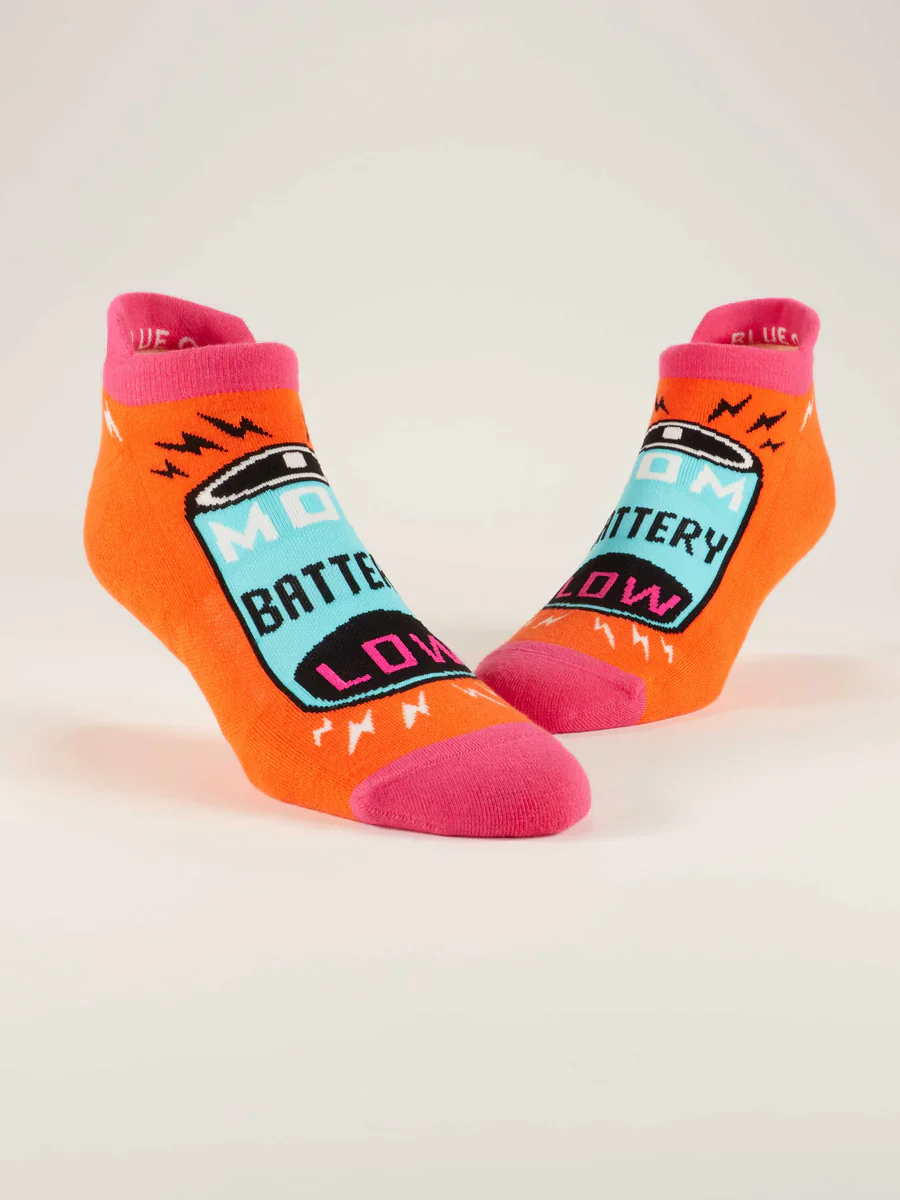Blue Q Sneaker Socks Mom Battery L/XL
