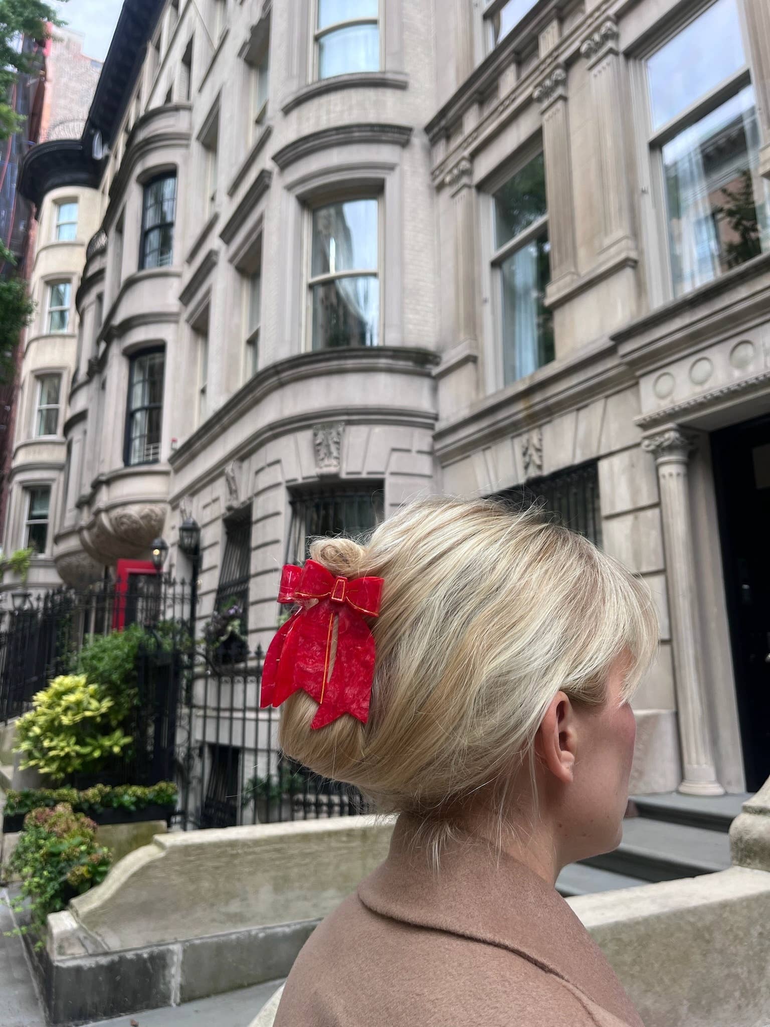 Hand-painted Red Bow Claw Hair Clip - Image 3