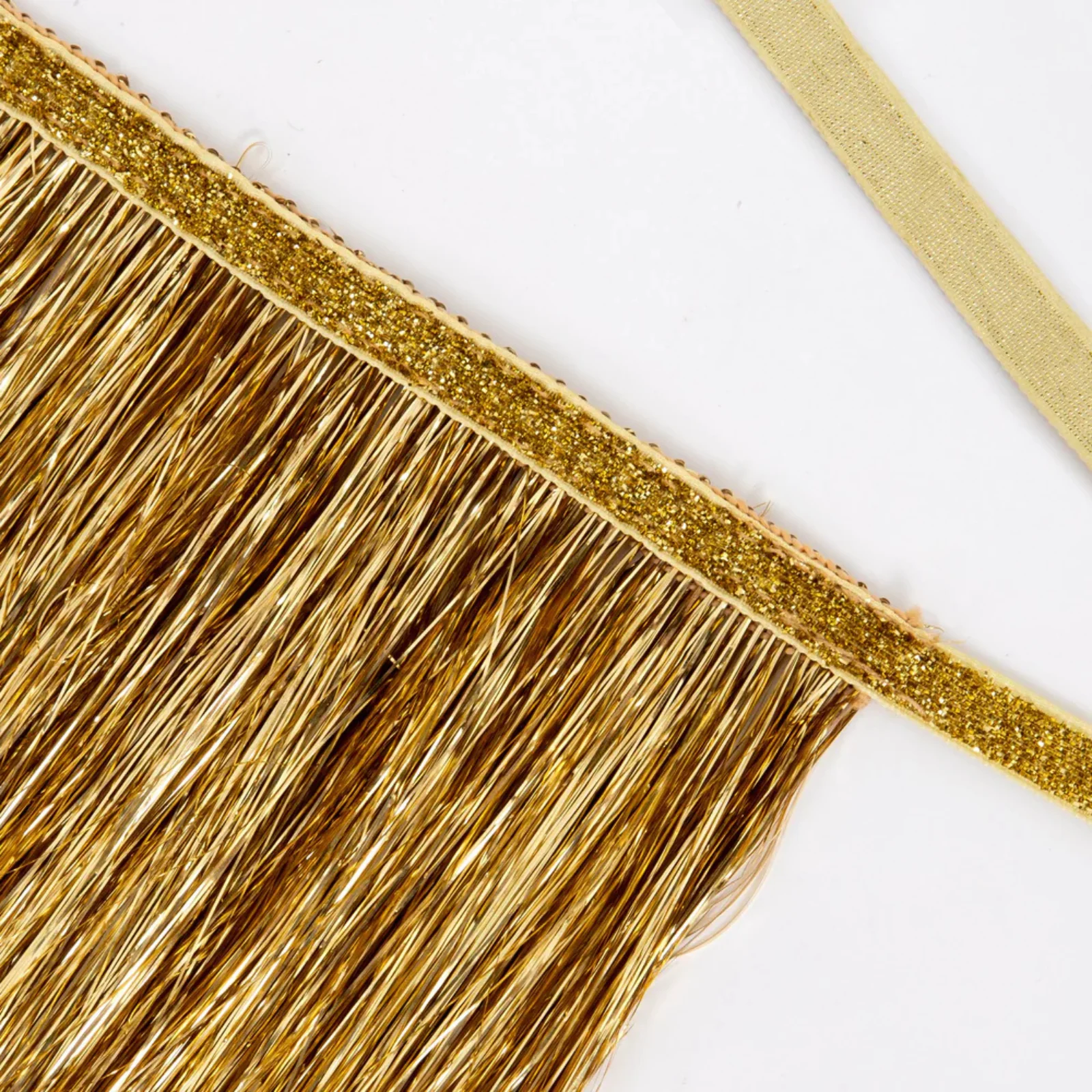 Meri Meri Gold Tinsel Fringe Garland - Image 2