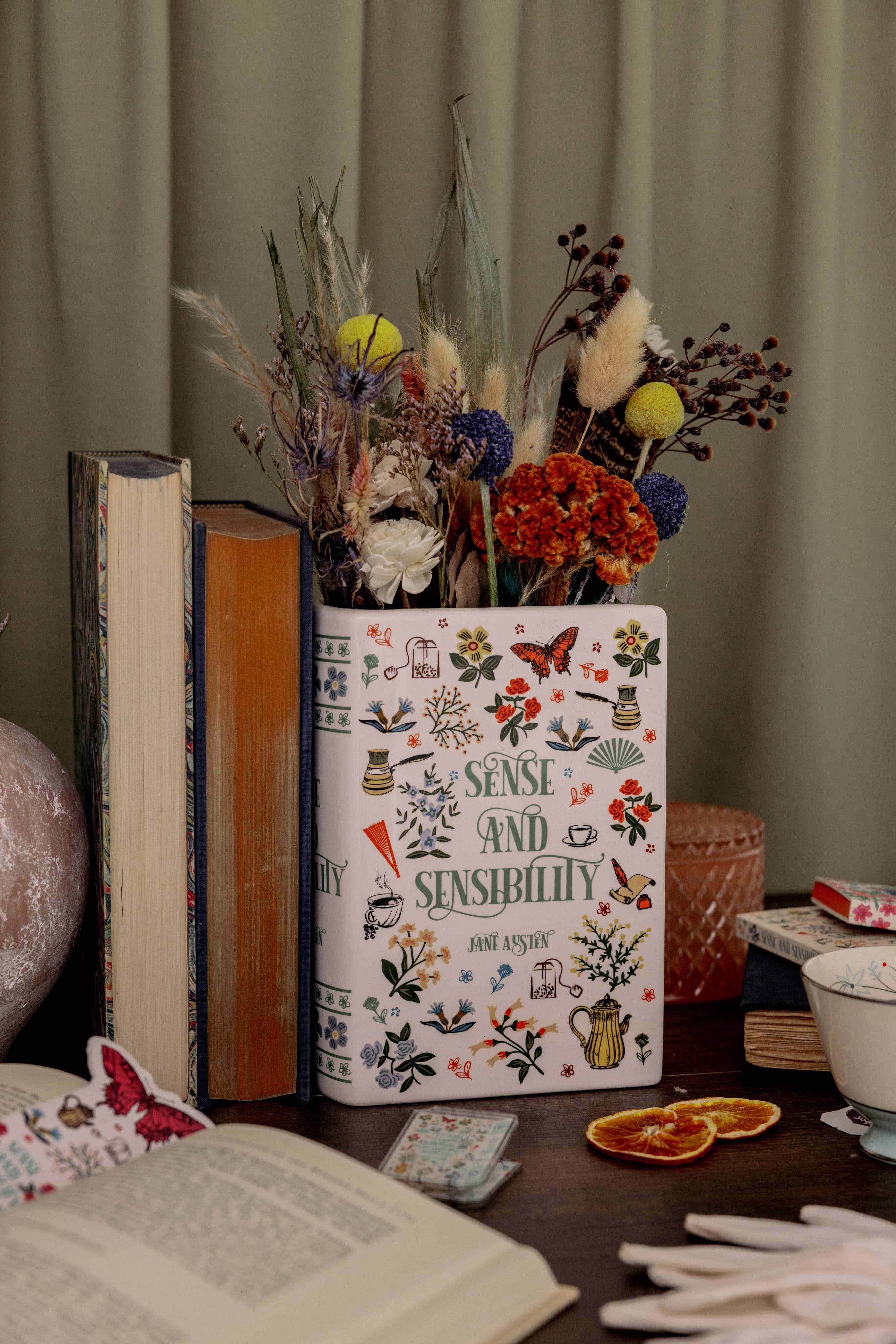 Large Book Vase, Sense and Sensibility - Image 3