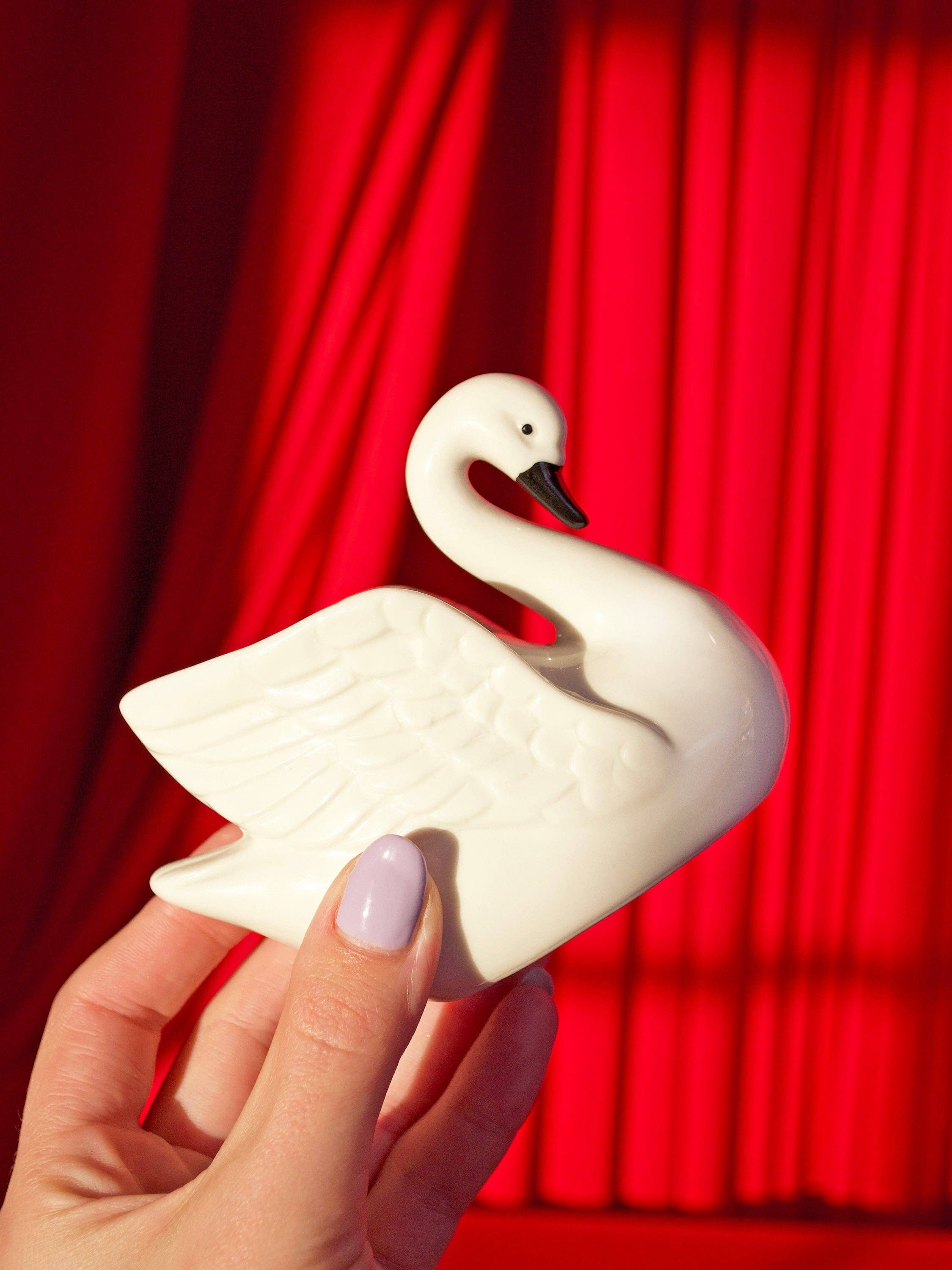 Swan Match Striker - Image 4